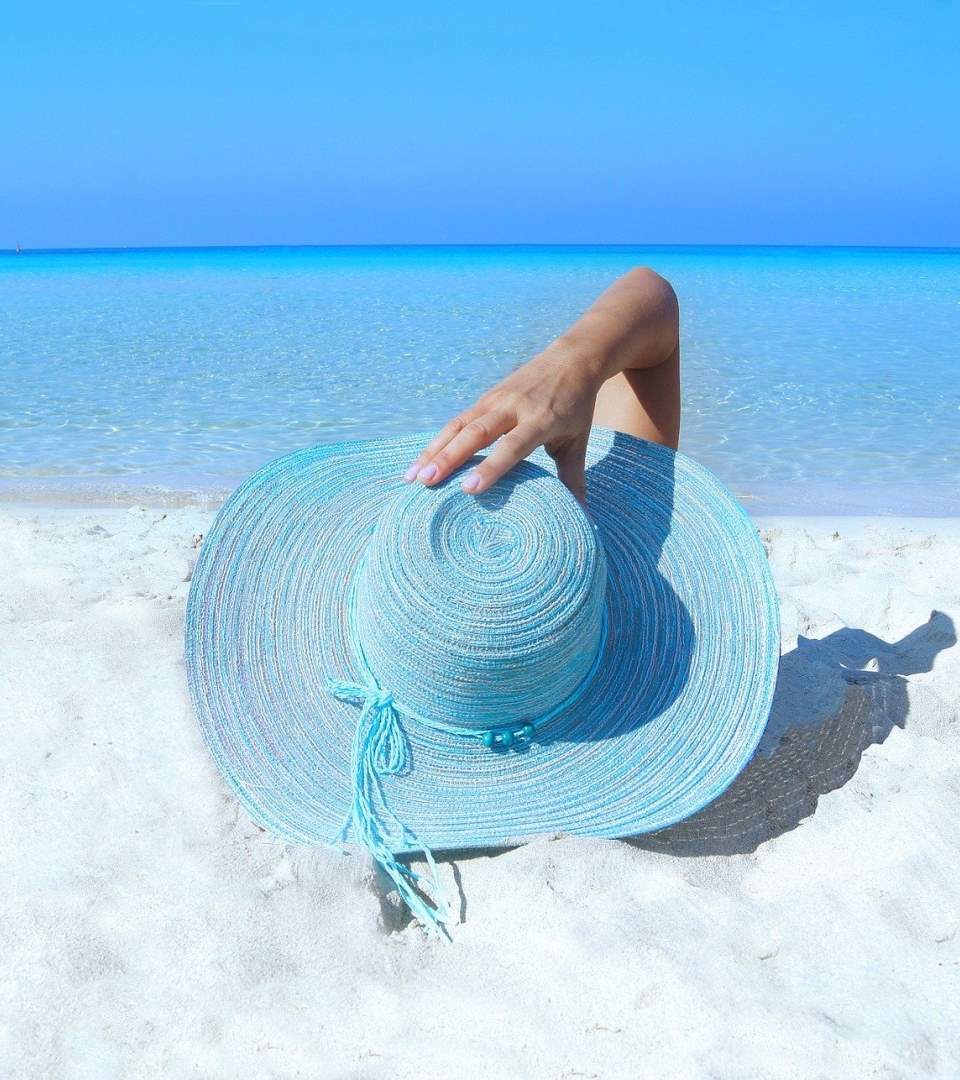 Γυναικεία Καπέλα